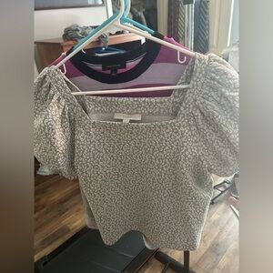 Loft short sleeve blouses